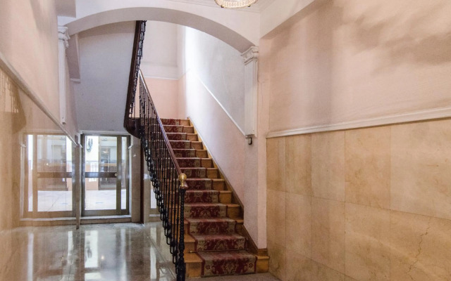 Minty Stay - Jose Ortega y Gasset