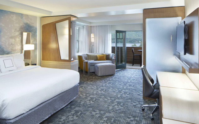 Courtyard by Marriott Lake George