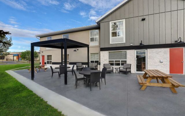 SureStay Plus Hotel by Best Western Drumheller