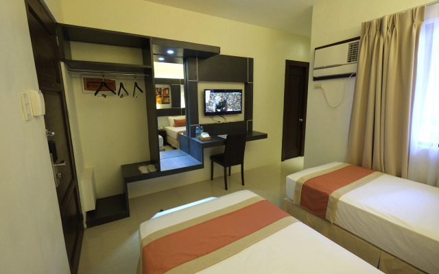 Southpole Central Hotel