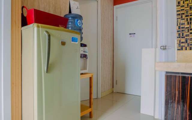 Warm 2BR Apartment at Green Pramuka City