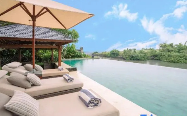 OMEKAI Cemagi by Nakula