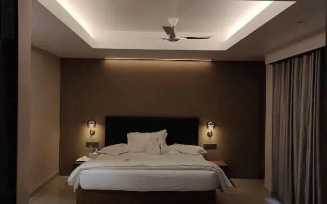 Sakthi Holiday's Inn