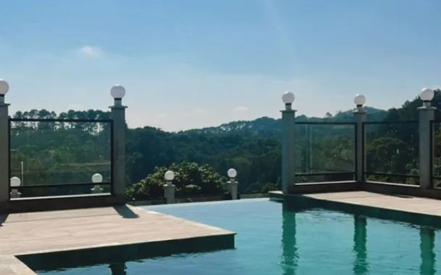 Bristol Villaggio Rosa Arujá