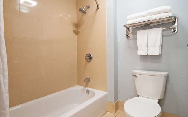 Best Western St. Clairsville Inn & Suites