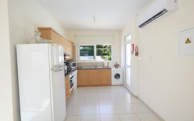Protaras Holiday Villa Dv27