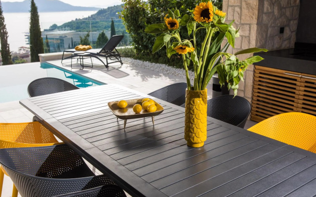 Luxury Villa Helios 5*