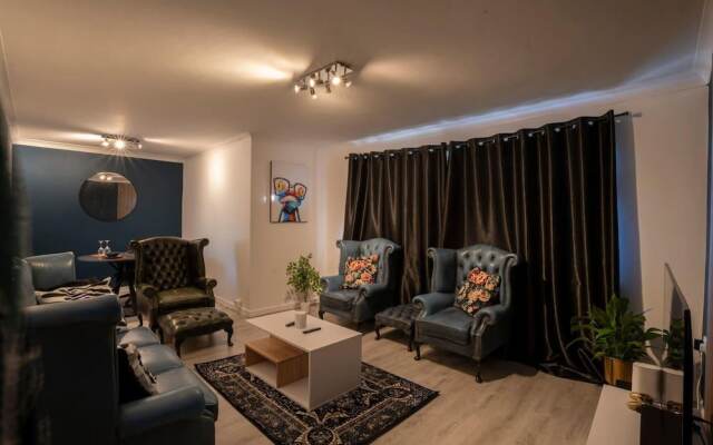 Stylish 2 Bedroom Apartment in Birmingham