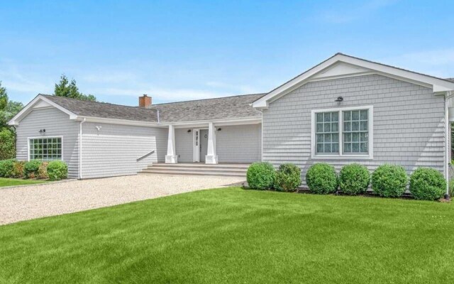 Modern Hamptons Villa