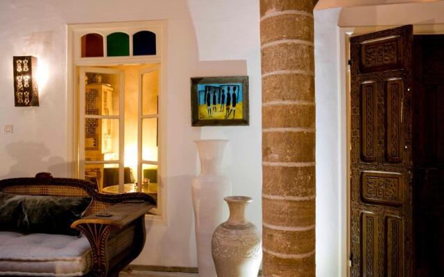 Riad  Emotion