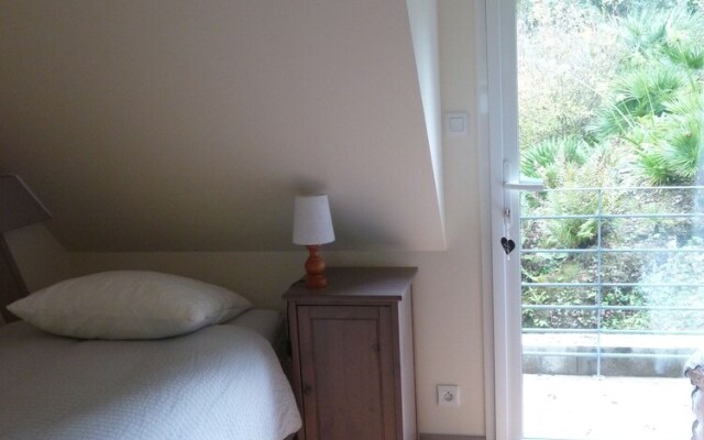 Un Jardin en Pente Douce