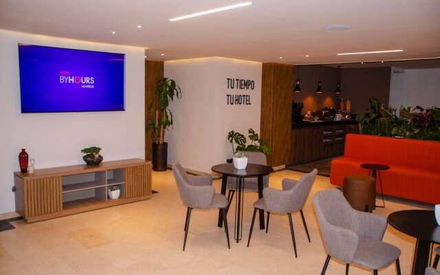 Hotel ByHours Las Americas