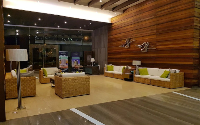 Amazing Seaview Arterra Penthouse