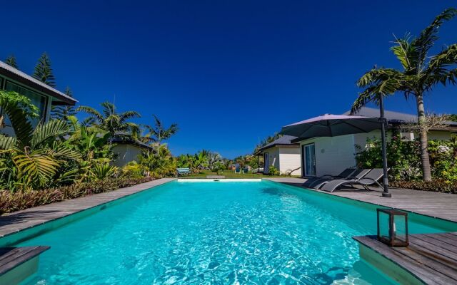 Poé Côté Lagon Beach Bungalows