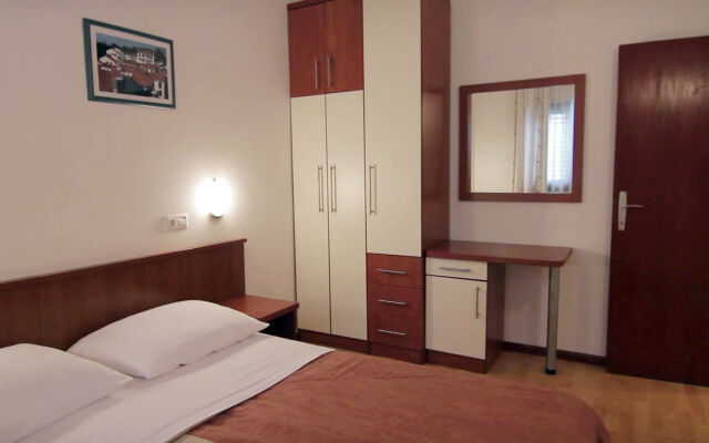 Apartments Lavica Beach Dumicic