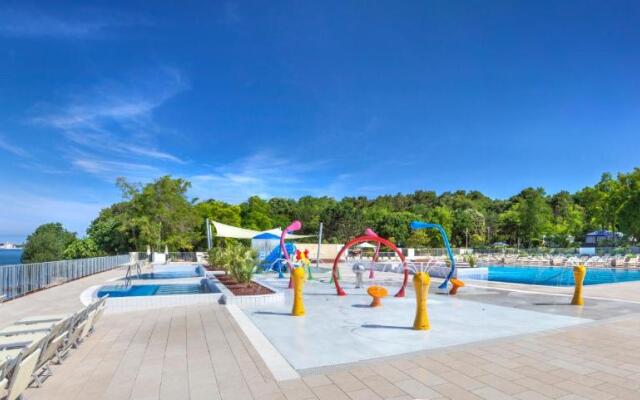 Mobilhome Victoria Camping Lanterna