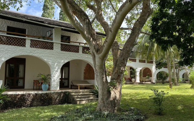 Pinewood Beach Resort and Spa