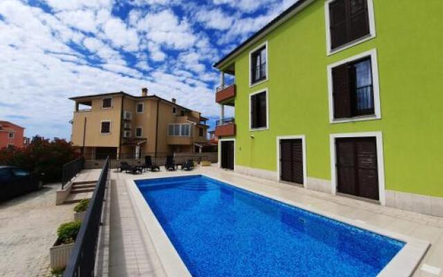 Apartments Smaragdna Villa