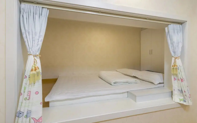 Railway Station Splendid Elegant Apartment