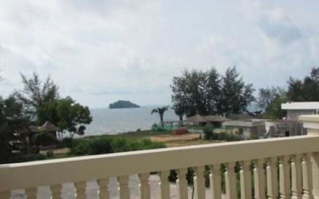 Golden View Villa