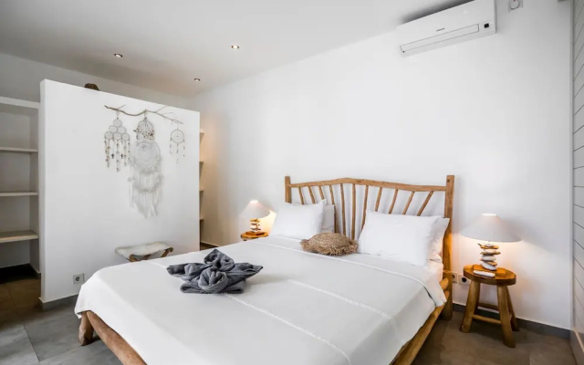 Villa Nakal by Alfred in Bali - Tropical Bliss 4BD Villa w Private Pool Oasis – Guest Rooms – Kerobokan Kelod