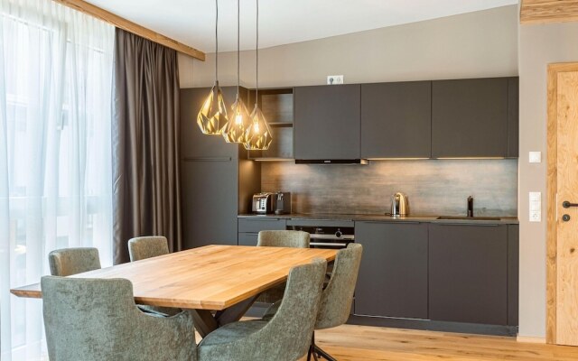 Modern Holiday Apartment With 2 Bedrooms in Fugen