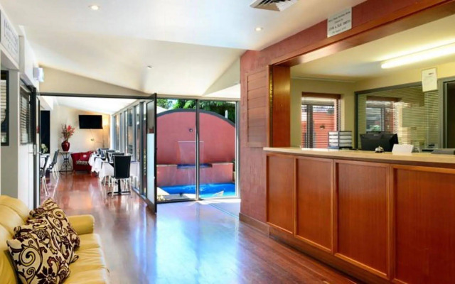 Berry Village Boutique Motel