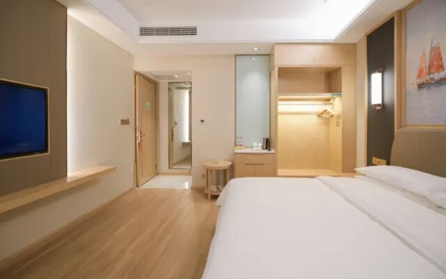 Vienna International Hotel (Causeway Bay Plaza Honggutan Center Nanchang)