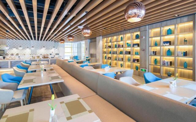Atour Hotel Hongyadong Riverside Chongqing