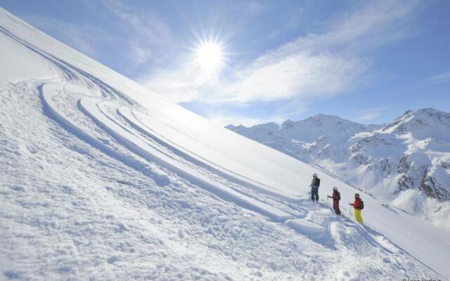 Hotel Tirol