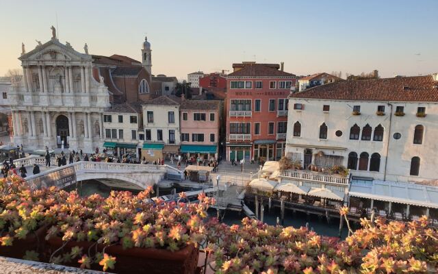 LHost in Venice