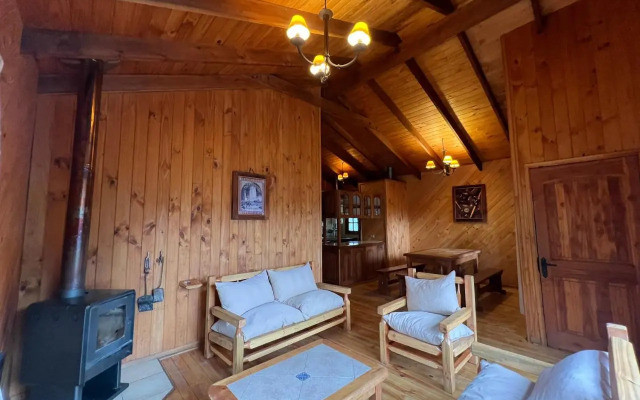 Patagonia Baker Lodge