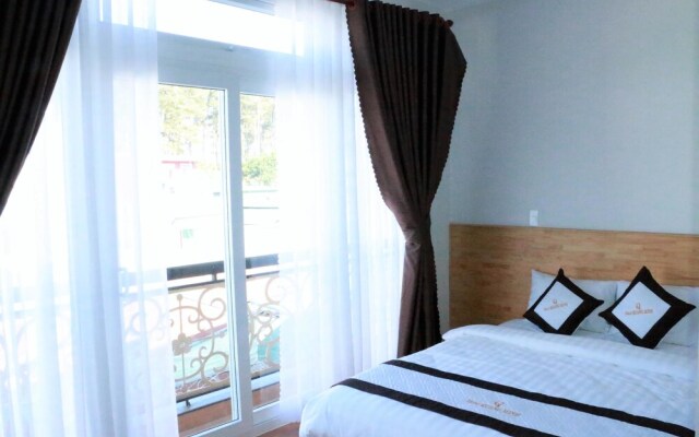 Quang Minh Dalat Hotel