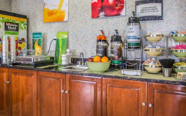 Quality Inn Peru near Starved Rock State Park