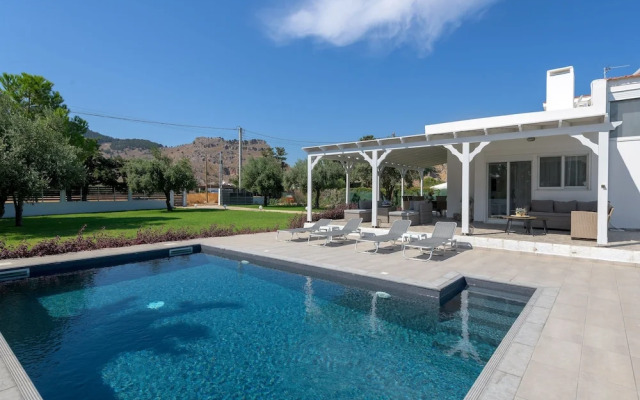 Casa Bianca Villa With Private Pool