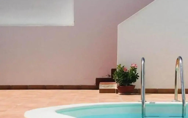 Surfers Retreat - Hostel - Adults Only