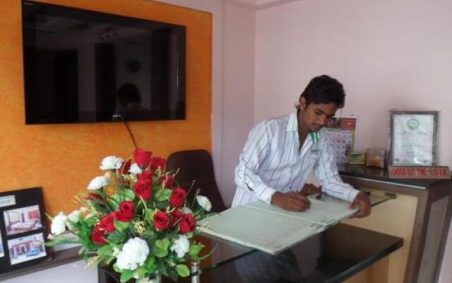 Hotel Sona Palace