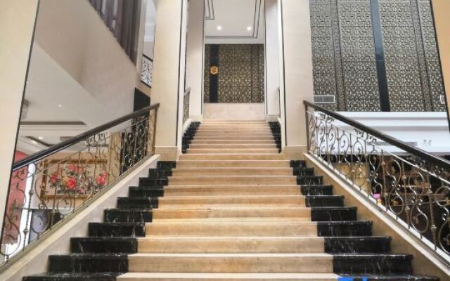 China Pearl Hotel