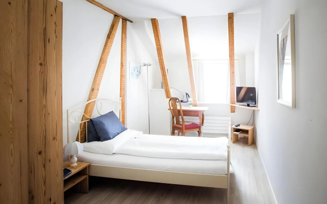Carlton-Europe Vintage Adults Hotel – Guest Rooms – Interlaken