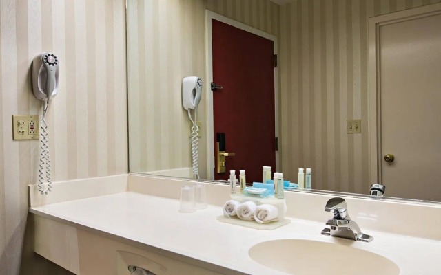 Holiday Inn Express Philadelphia NE - Langhorne by IHG