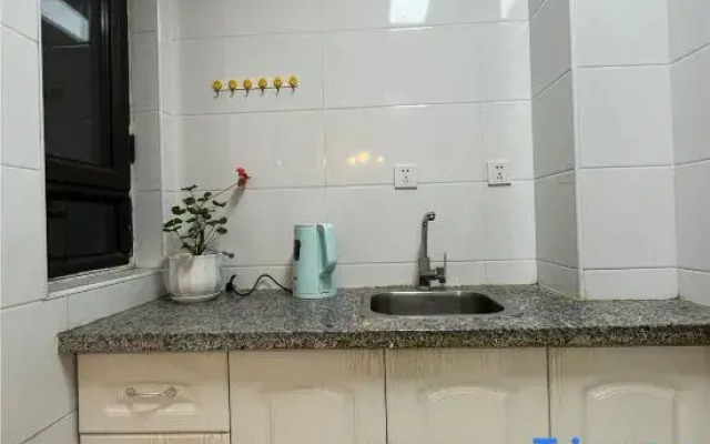 Leyee Capsule Hostel (Hailiang Square)