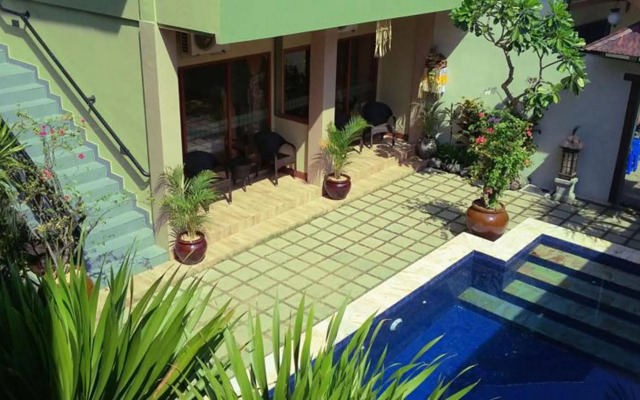 LemonGrass Cottages