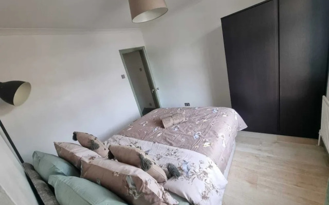 Stylishly Designed House Dartford