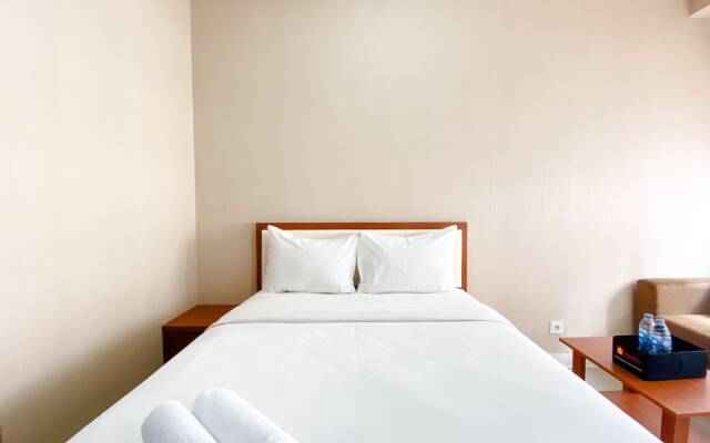 Well Furnished Studio Apartment at Transpark Juanda Bekasi Timur by Travelio