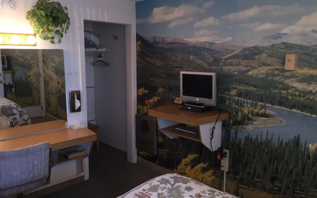 The Davenport Motel