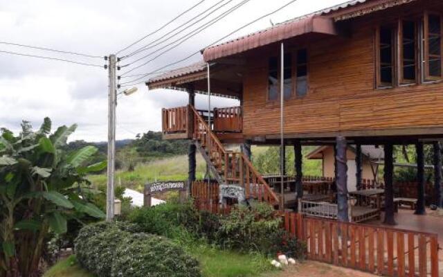 Phu Aram Khao Kho Resort