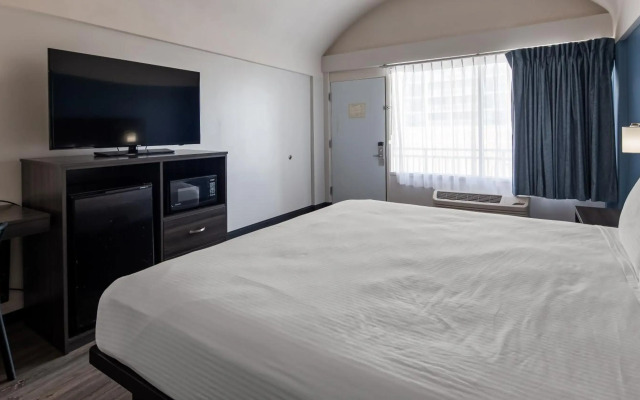 SureStay Hotel by Best Western Virginia Beach Royal Clipper