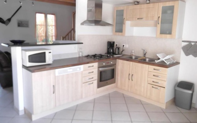 House With 3 Bedrooms in Châtelaillon-plage, With Enclosed Garden - 80