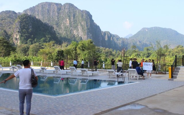 The Grand Riverside Hotel 2 Vangvieng
