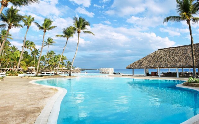 Viva Dominicus Village
